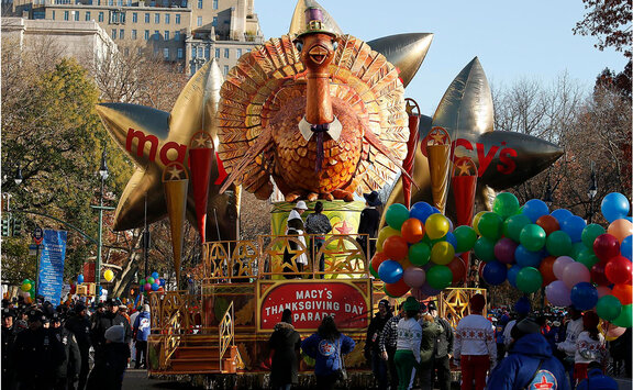  Enjoy Macy’s Thanksgiving Day Parade And NYC From Your Home 